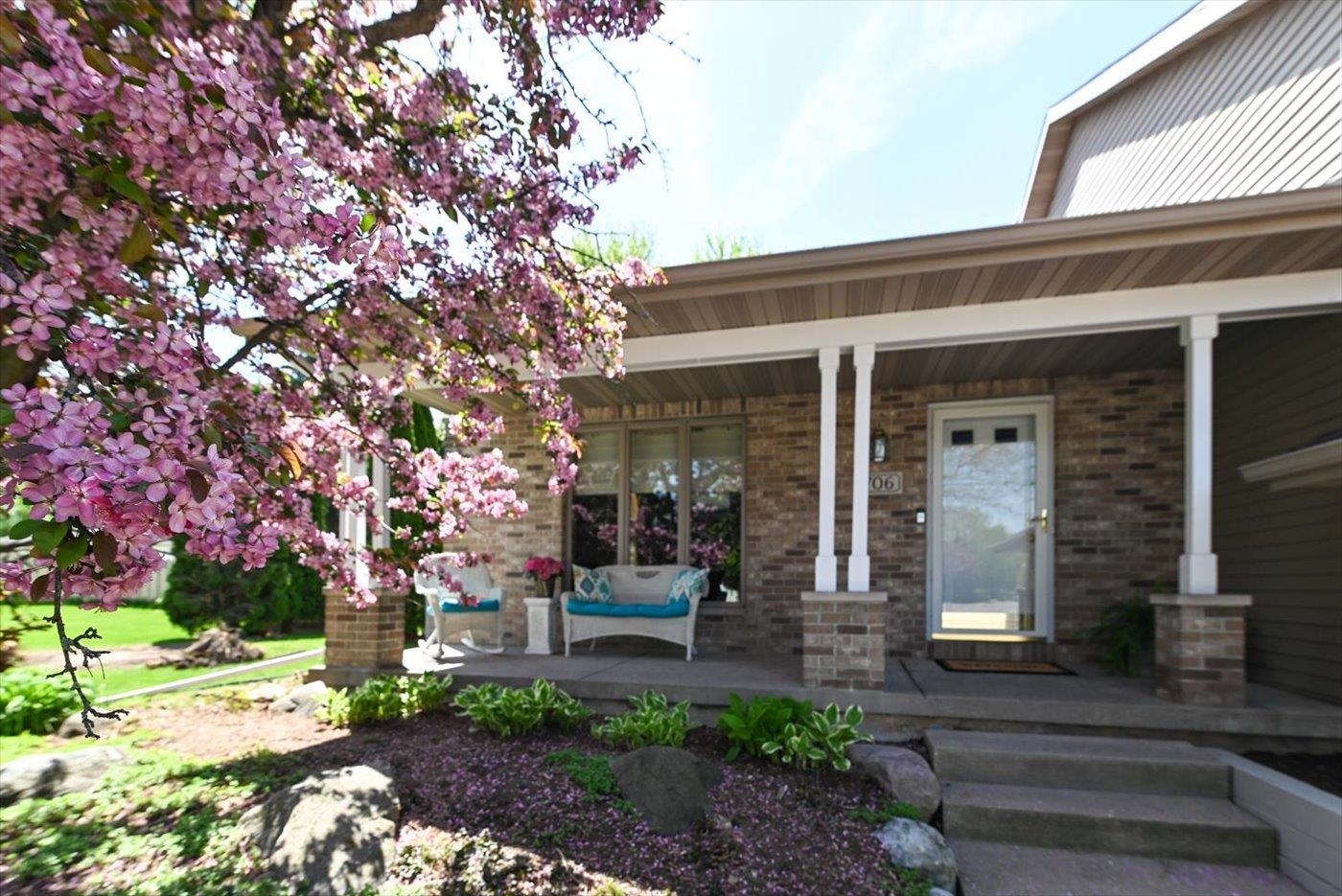 706 Summerton Court