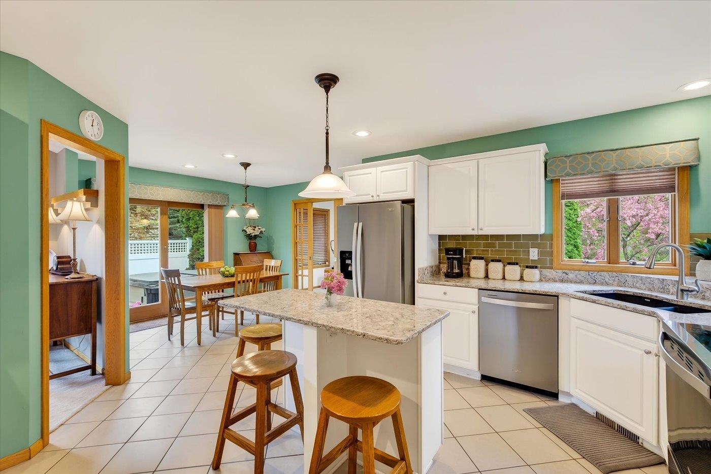 706 Summerton Court