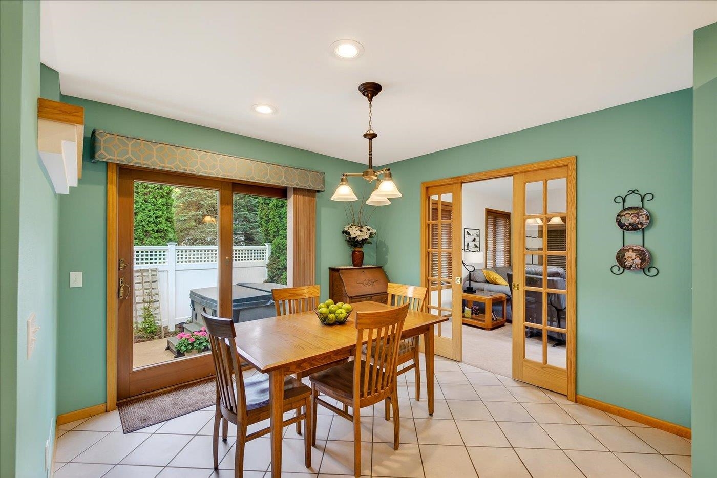 706 Summerton Court