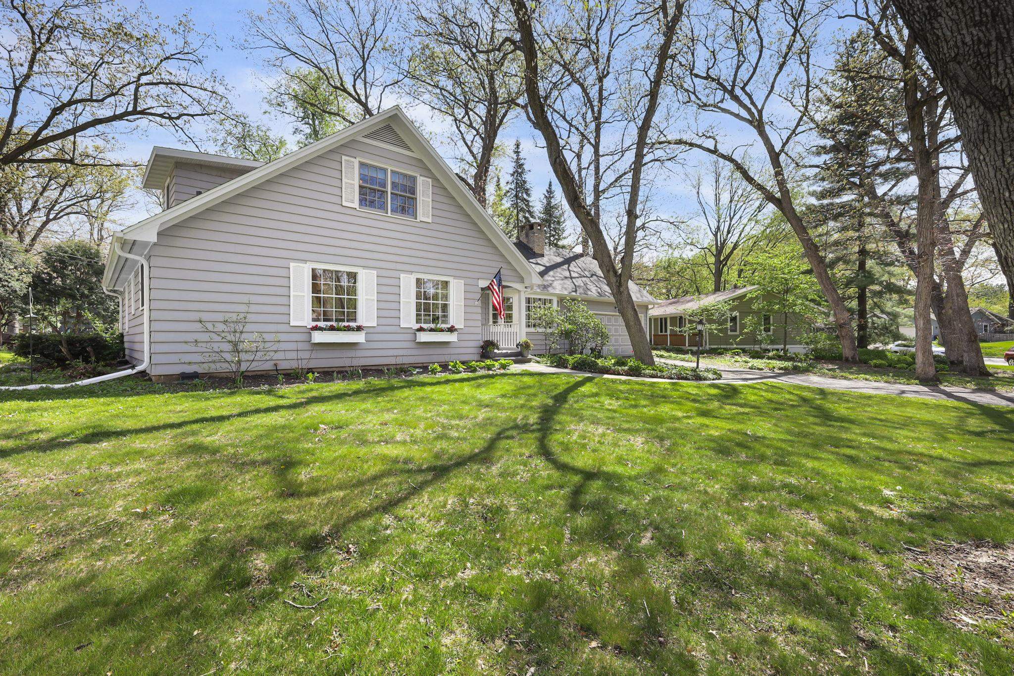6651 Columbus Drive