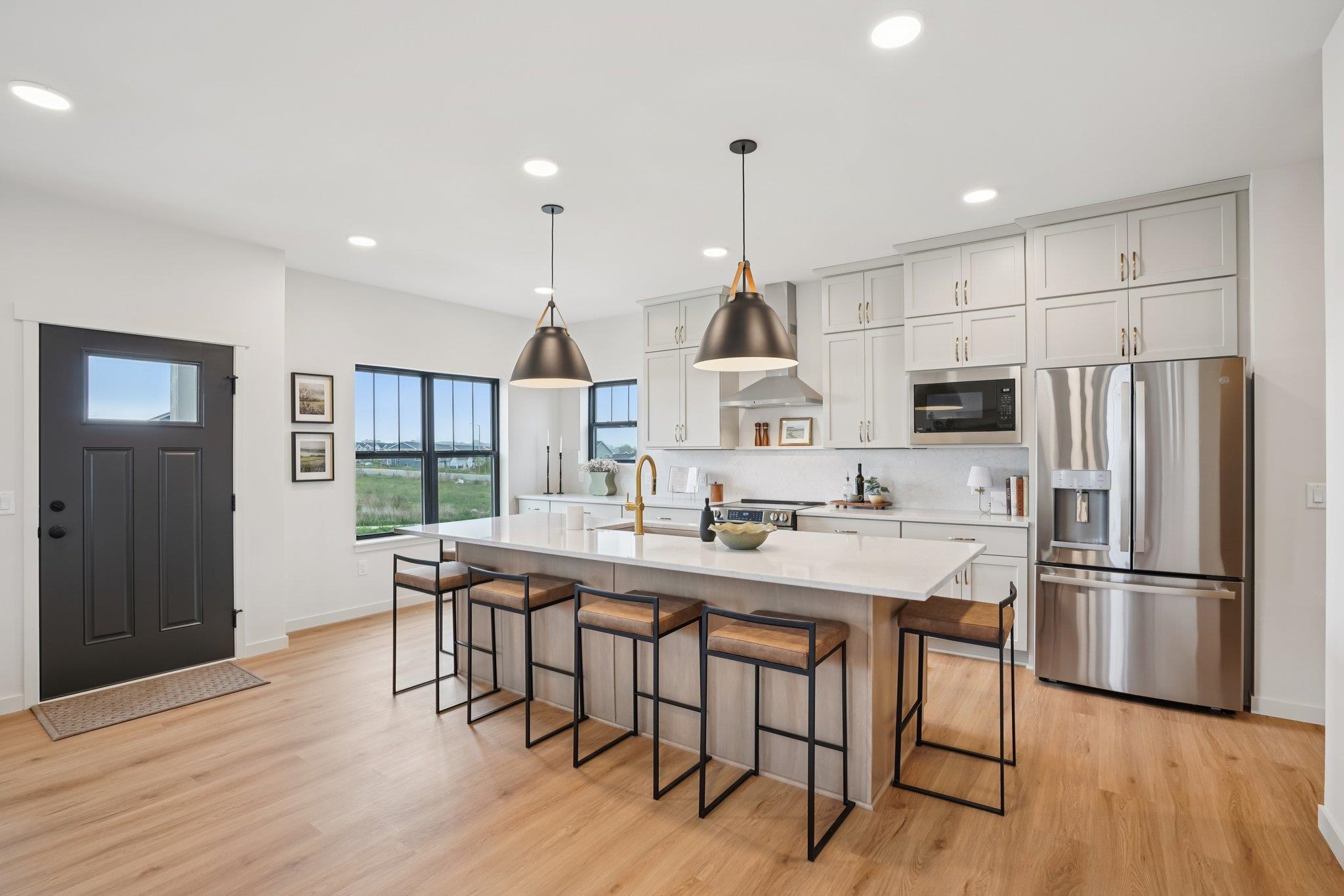 6686 Redpoll Road