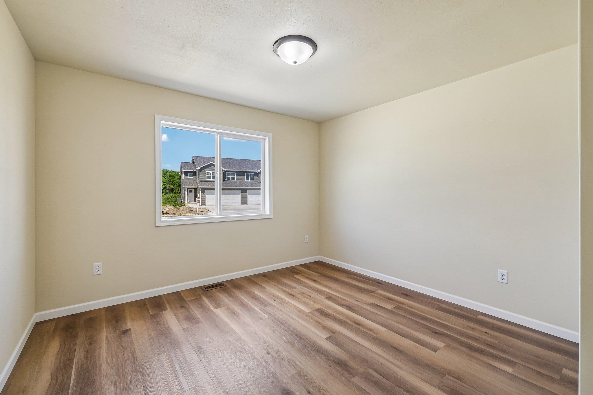 997 Bell Circle