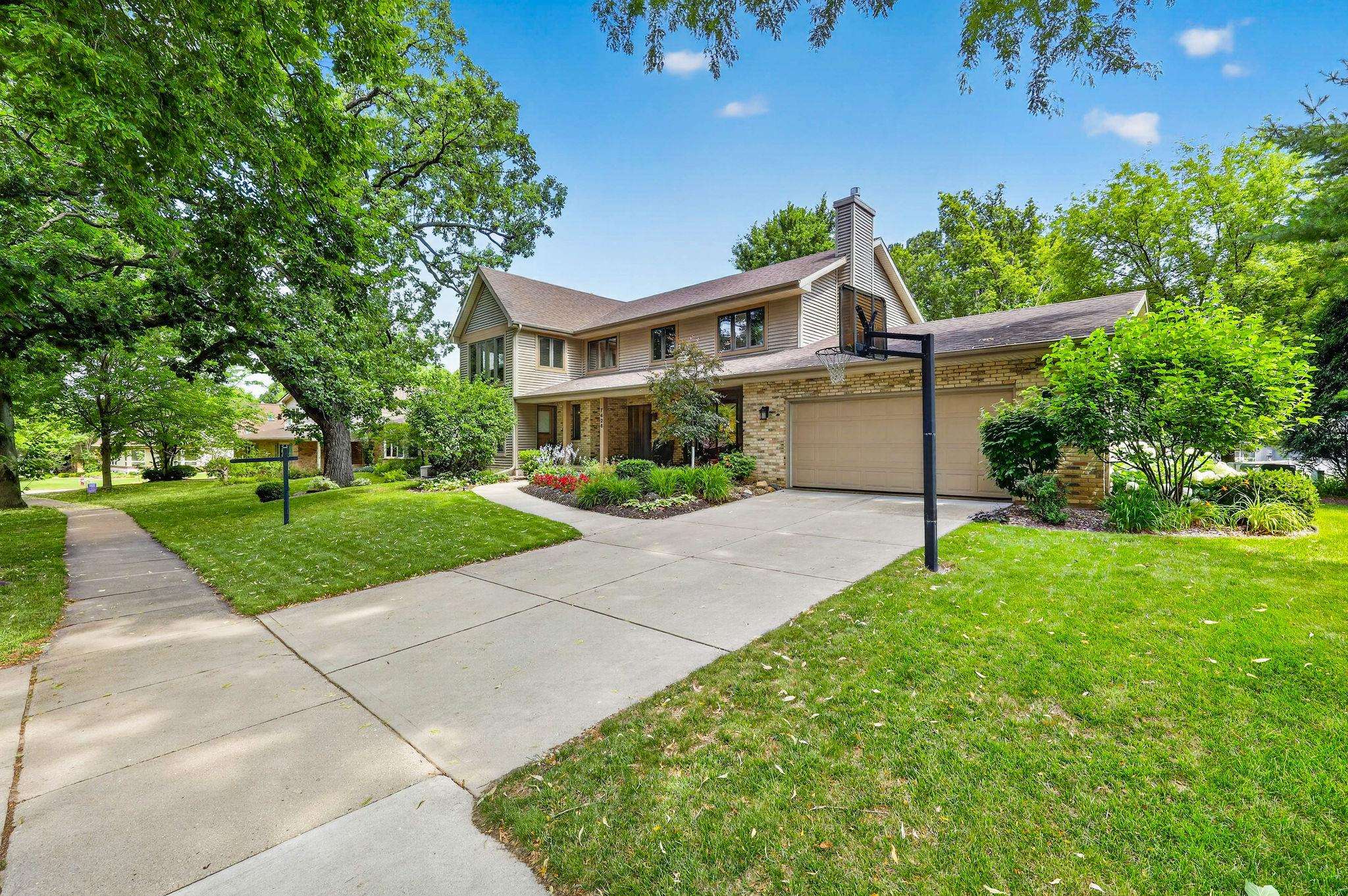 7426 Farmington Way