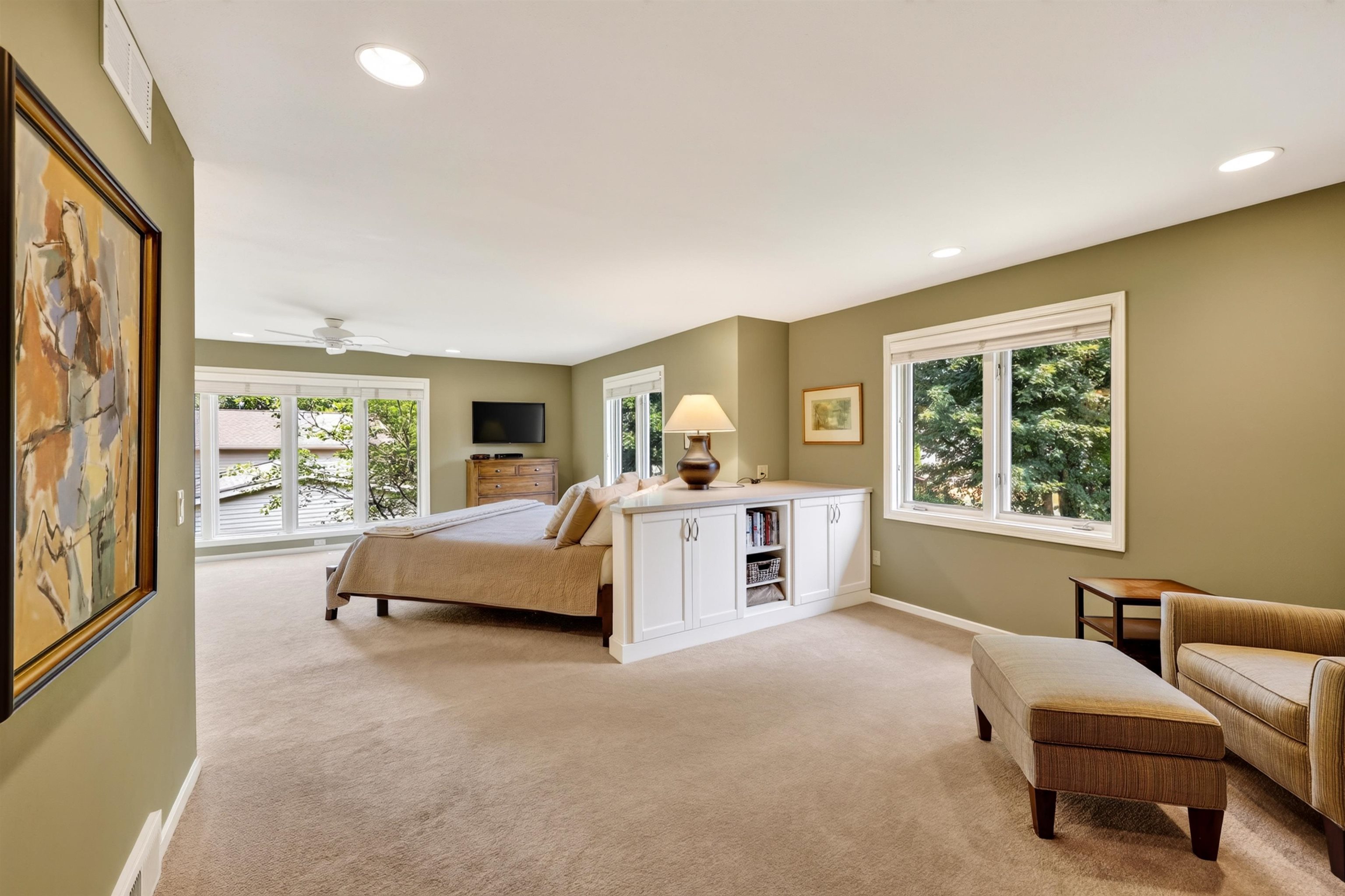 7426 Farmington Way