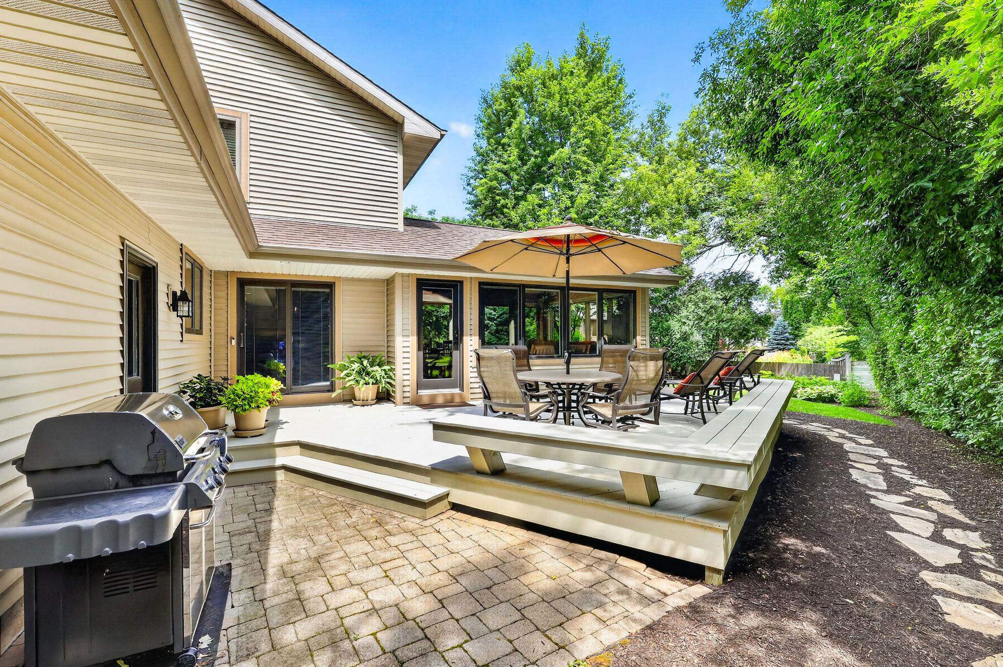 7426 Farmington Way