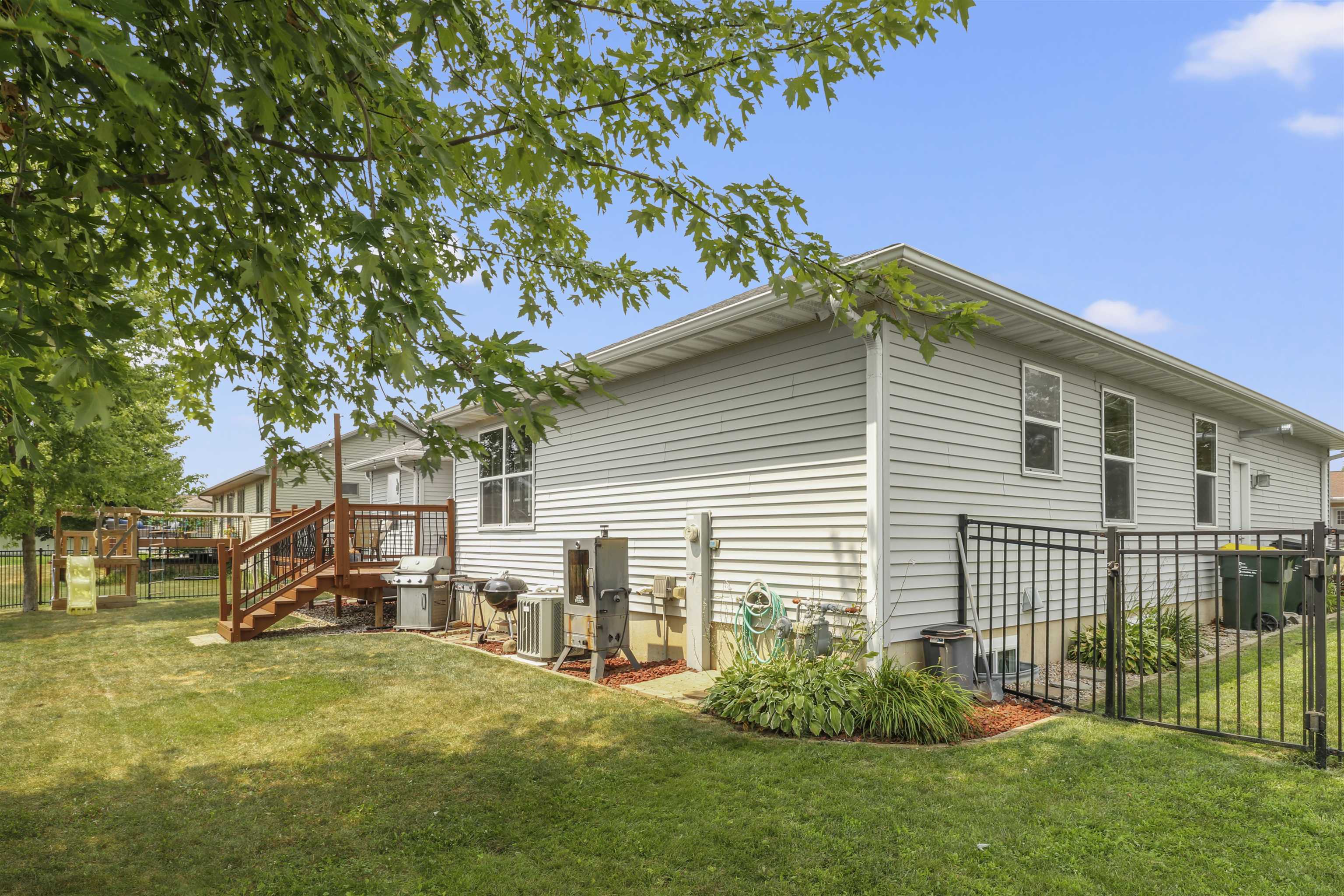 1904 Nighthawk Lane