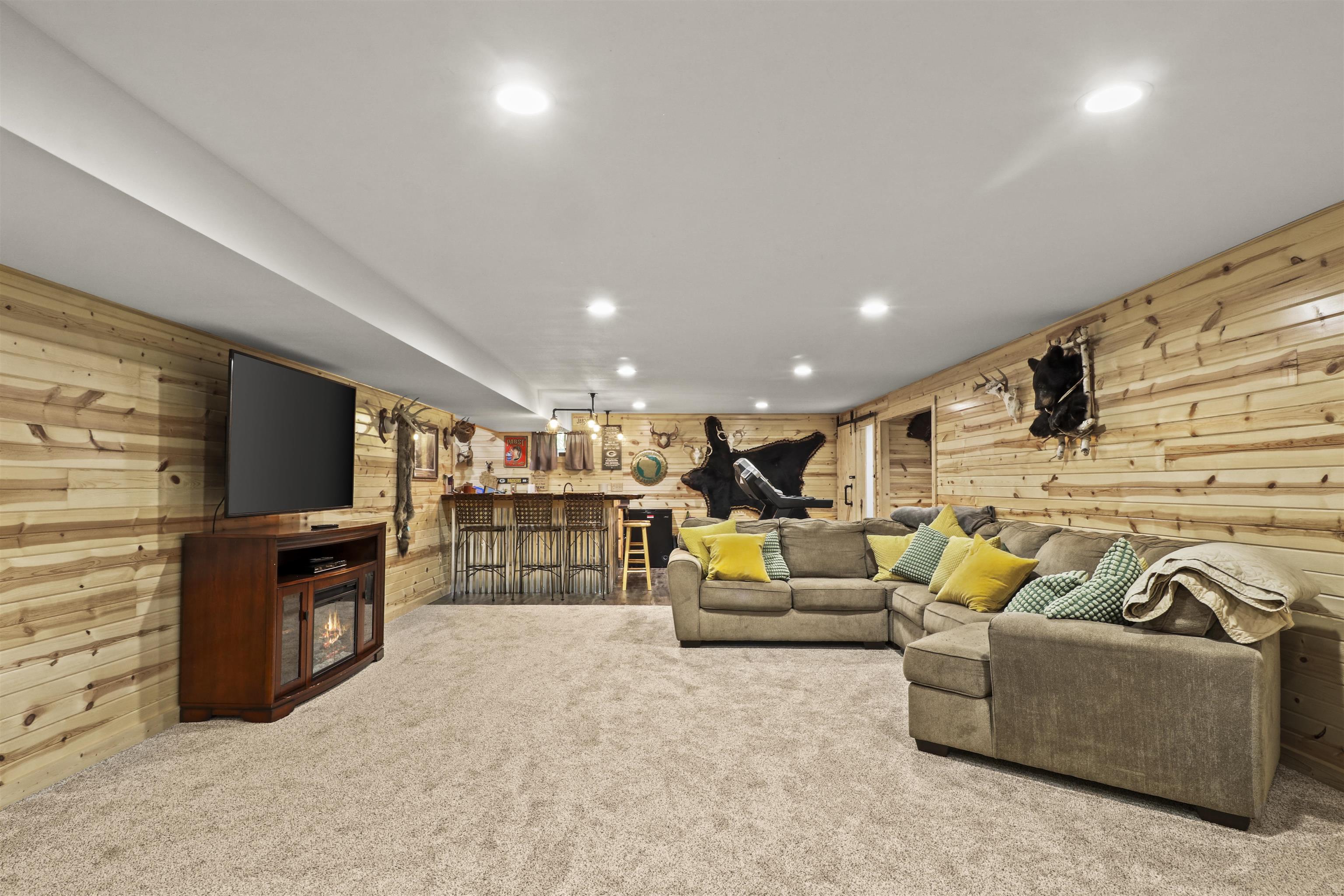 1904 Nighthawk Lane