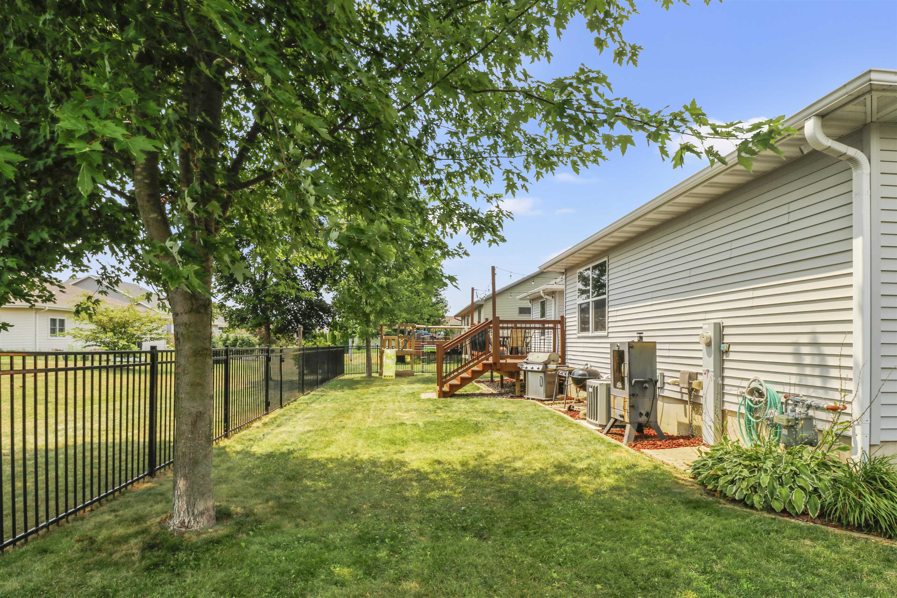 1904 Nighthawk Lane