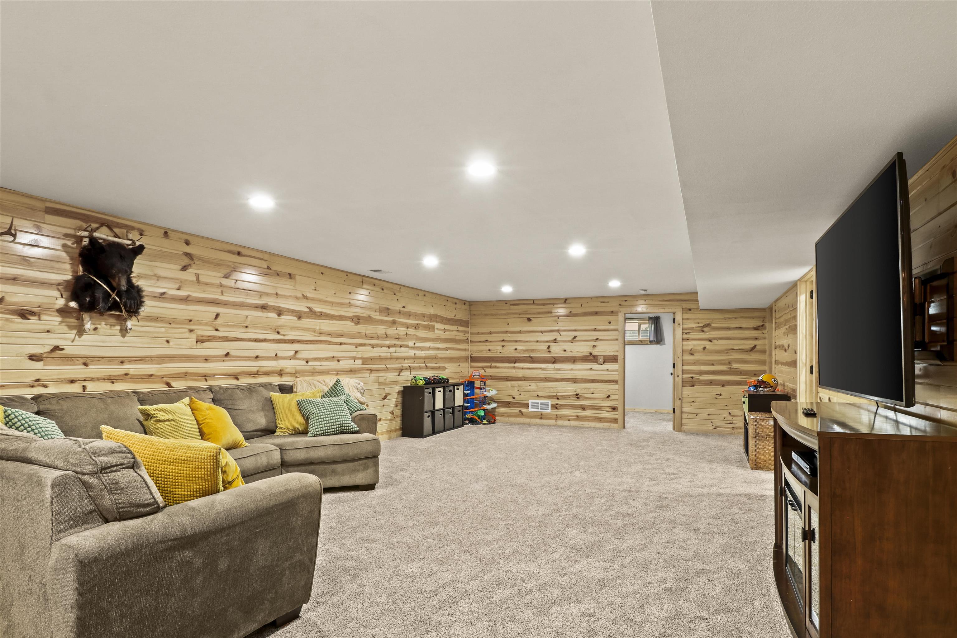 1904 Nighthawk Lane