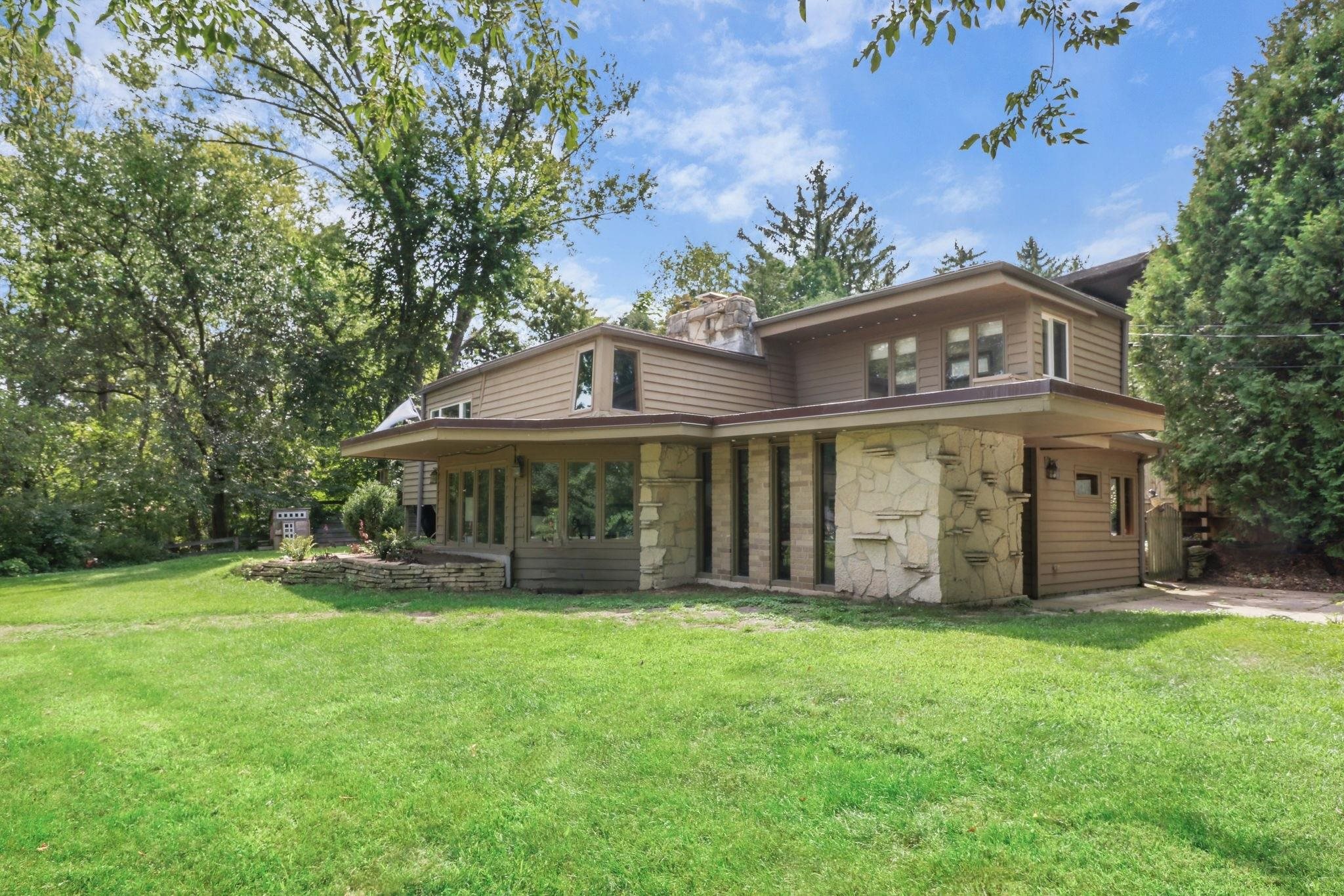 5457 Lake Mendota Drive