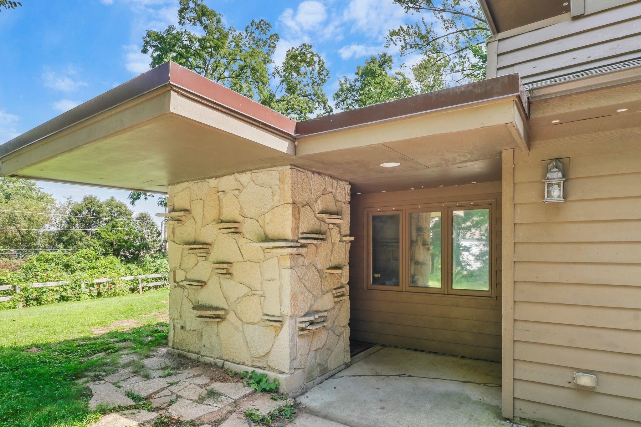 5457 Lake Mendota Drive