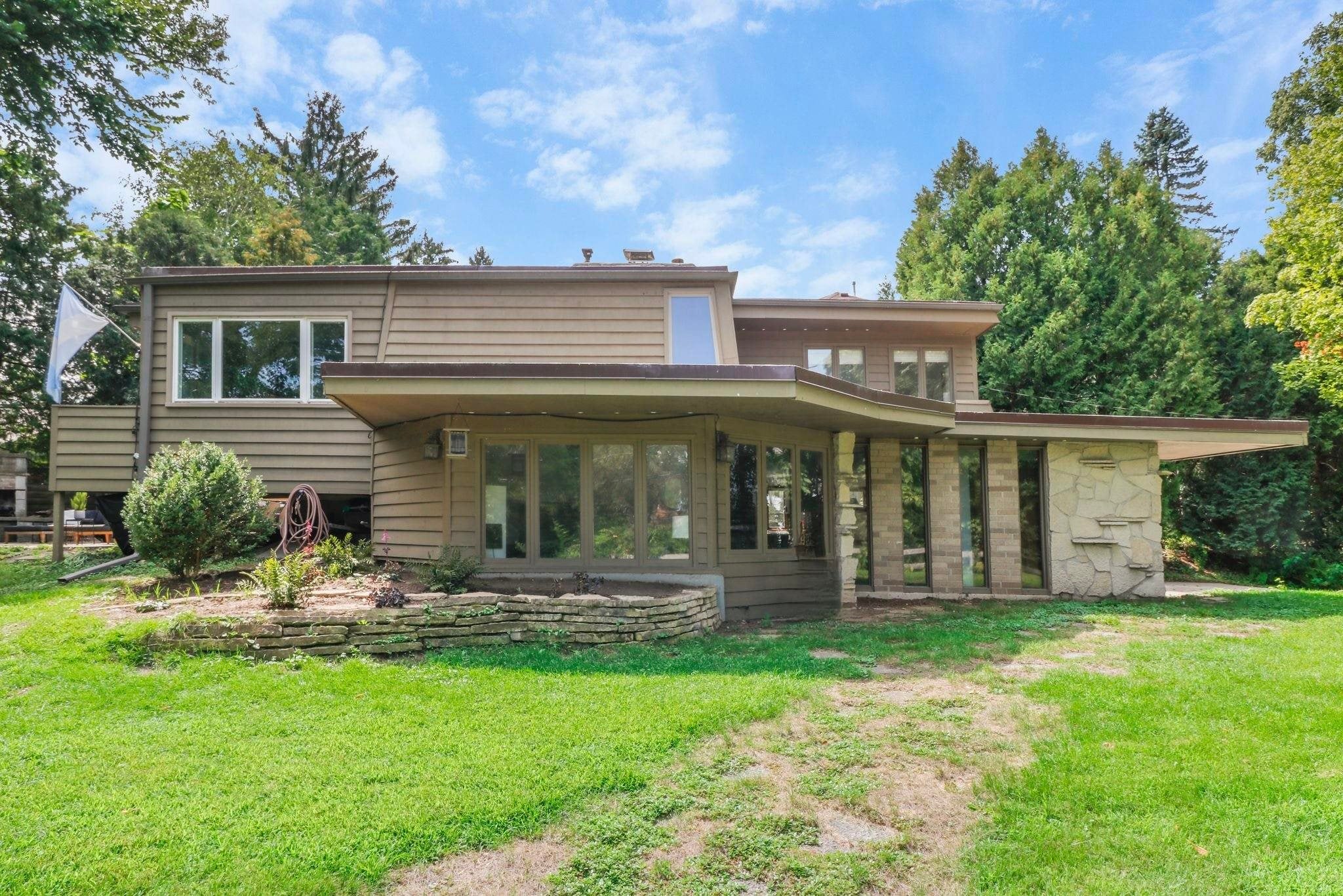5457 Lake Mendota Drive