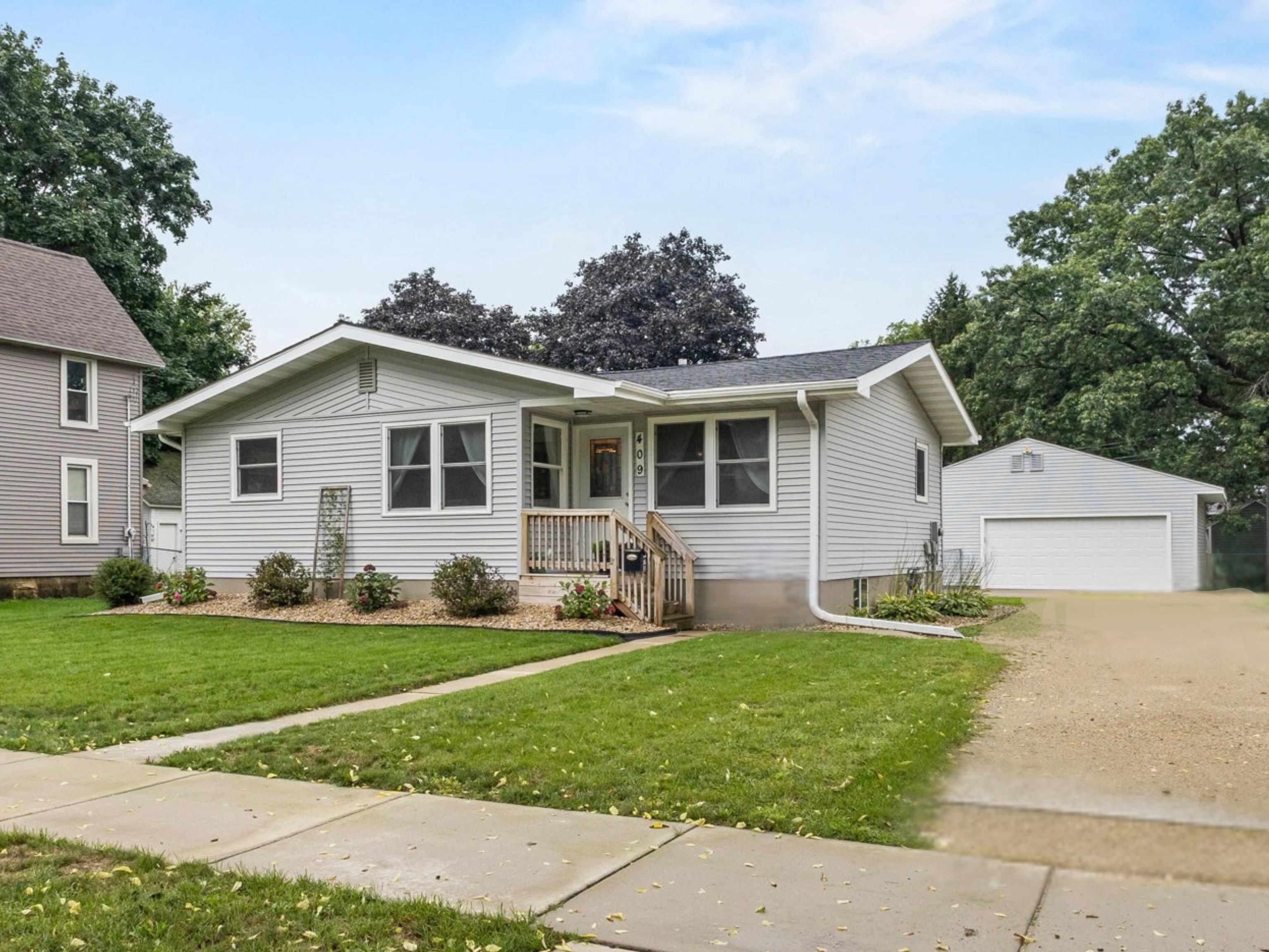 409 S 2nd Street