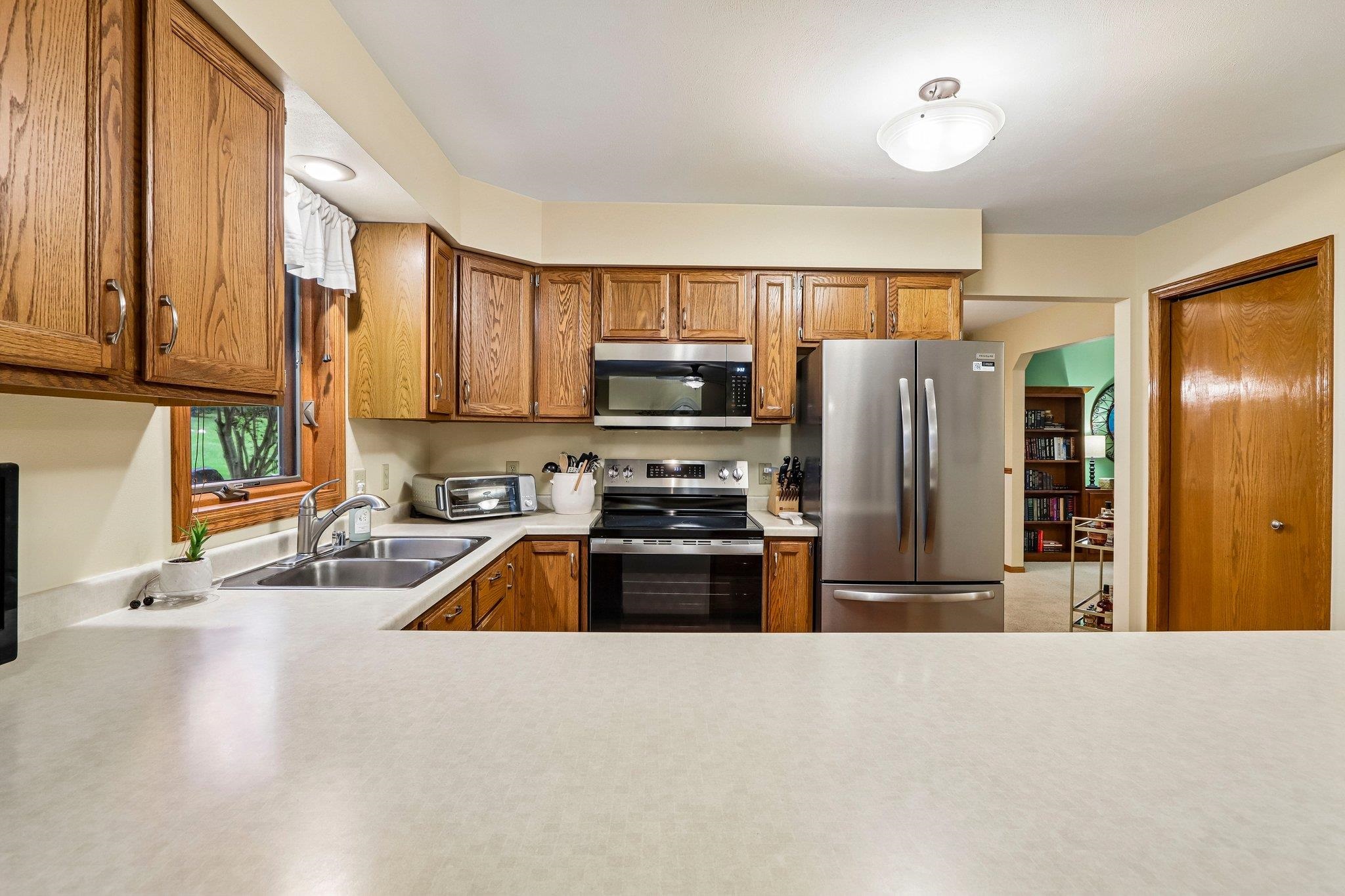 114 N High Point Road