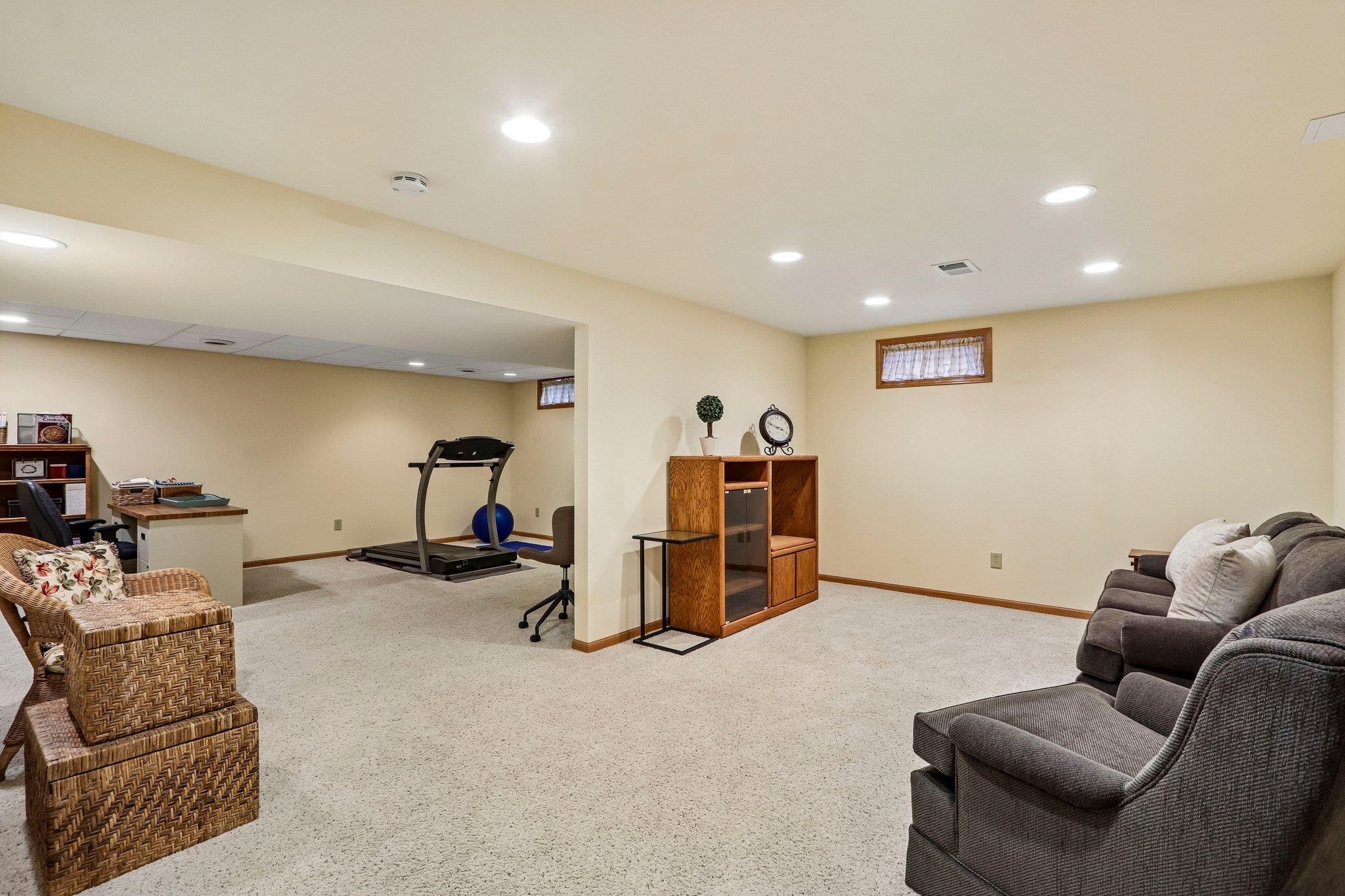 114 N High Point Road