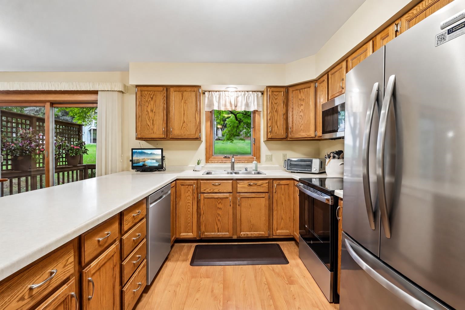 114 N High Point Road
