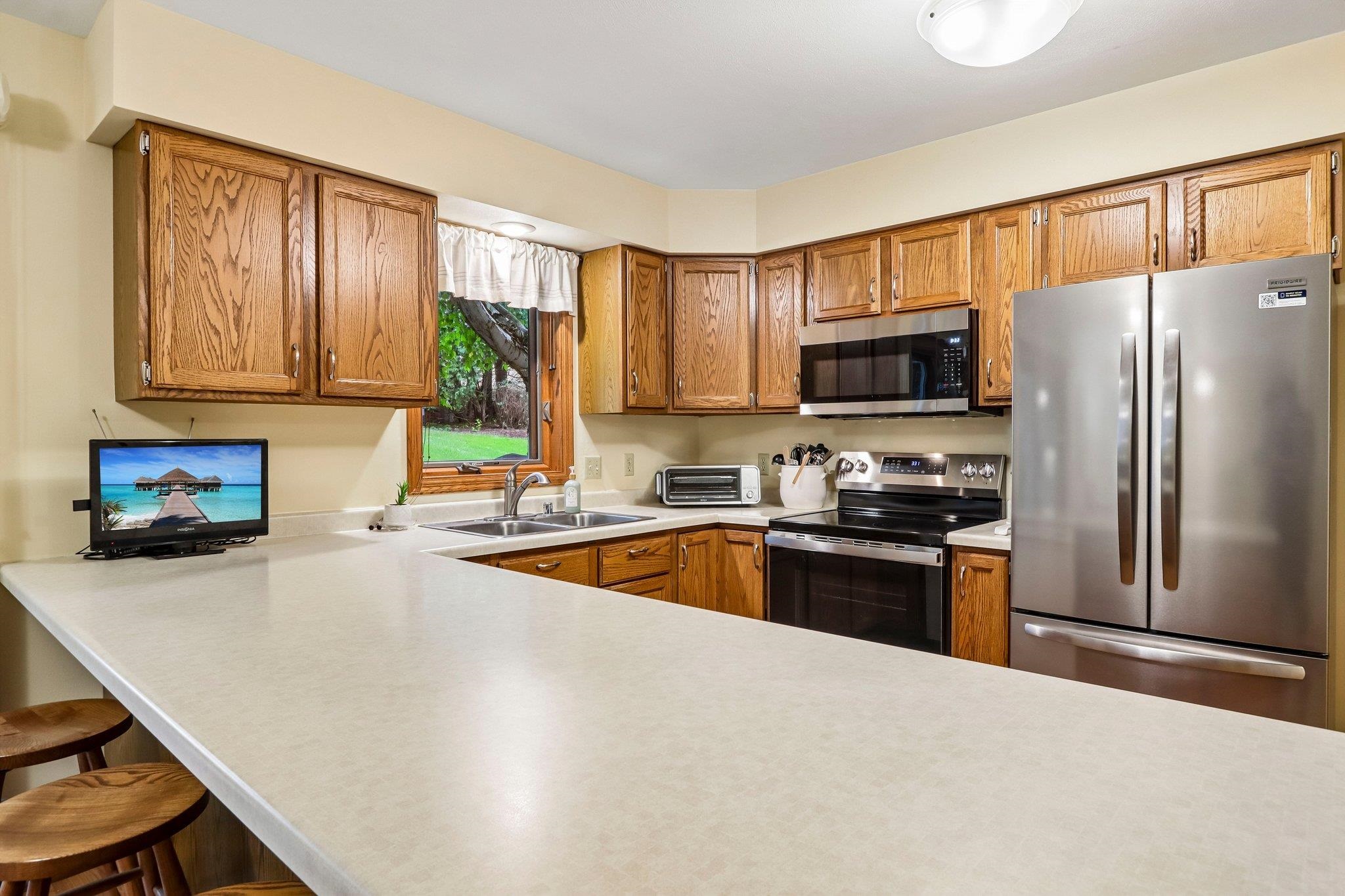 114 N High Point Road