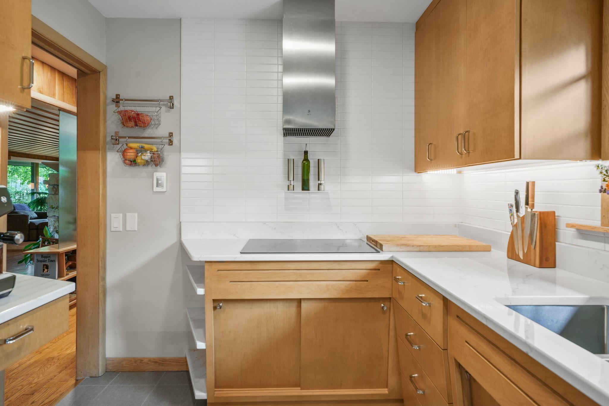 5010 Tomahawk Trail
