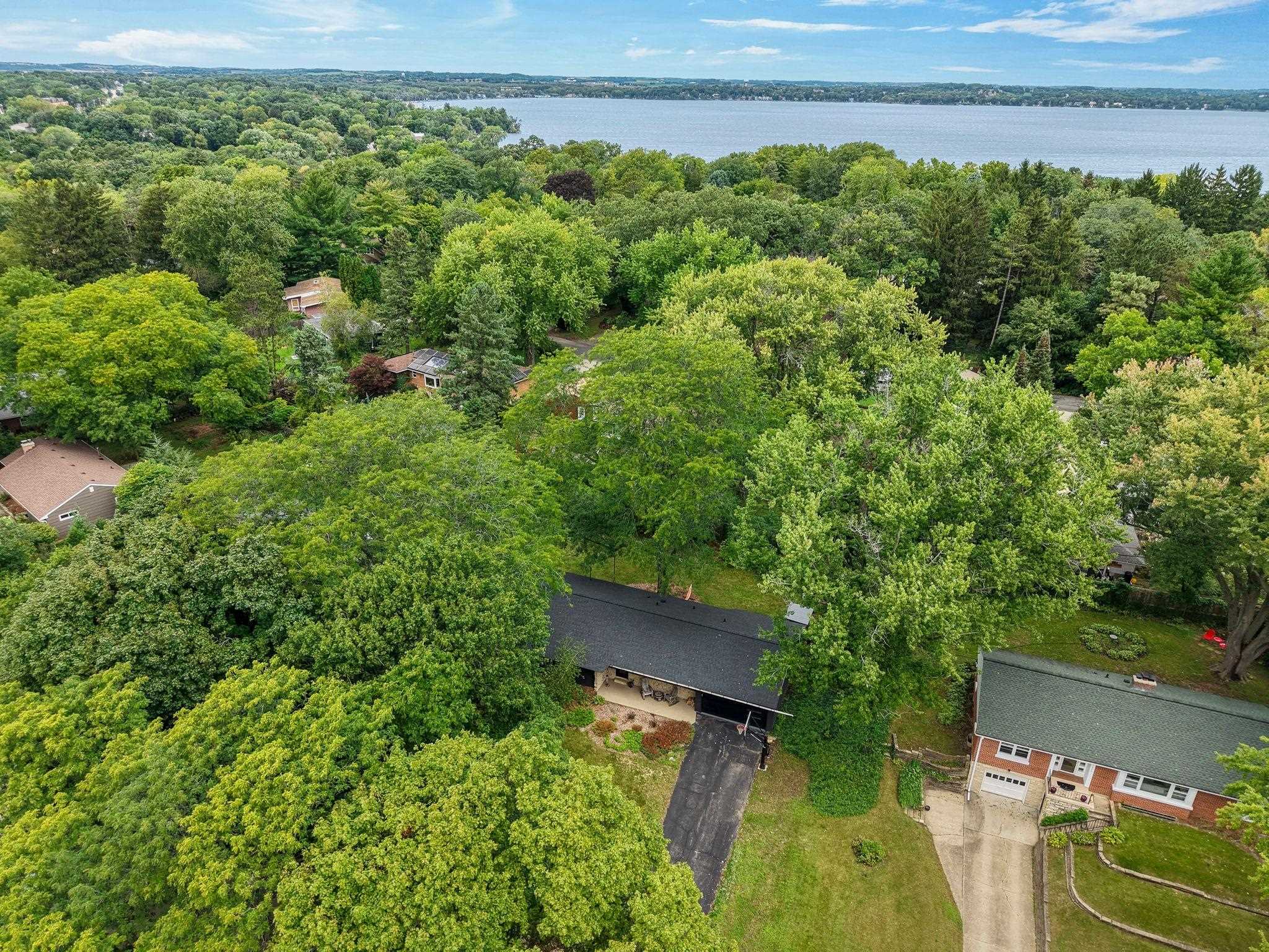 5010 Tomahawk Trail