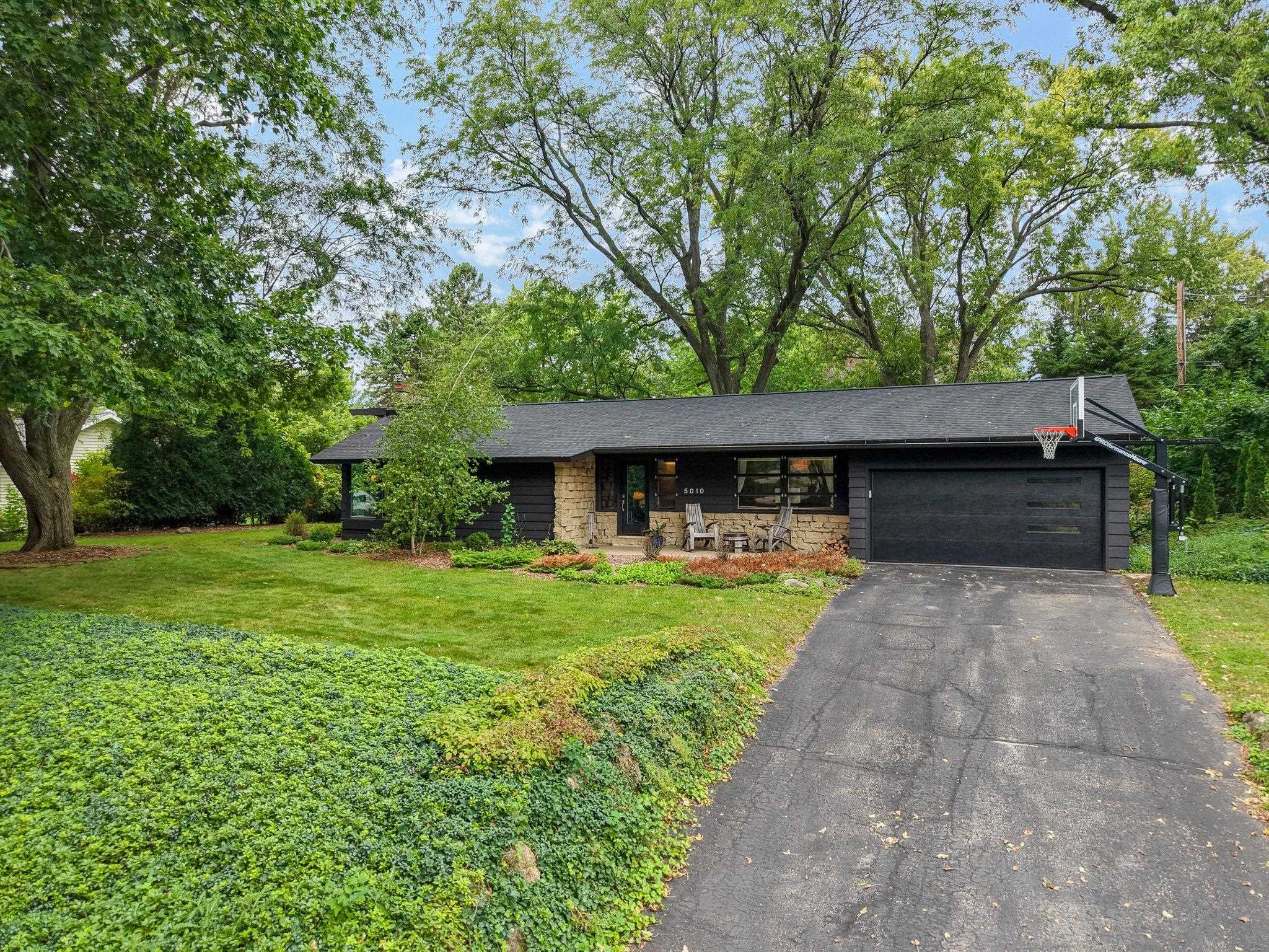 5010 Tomahawk Trail