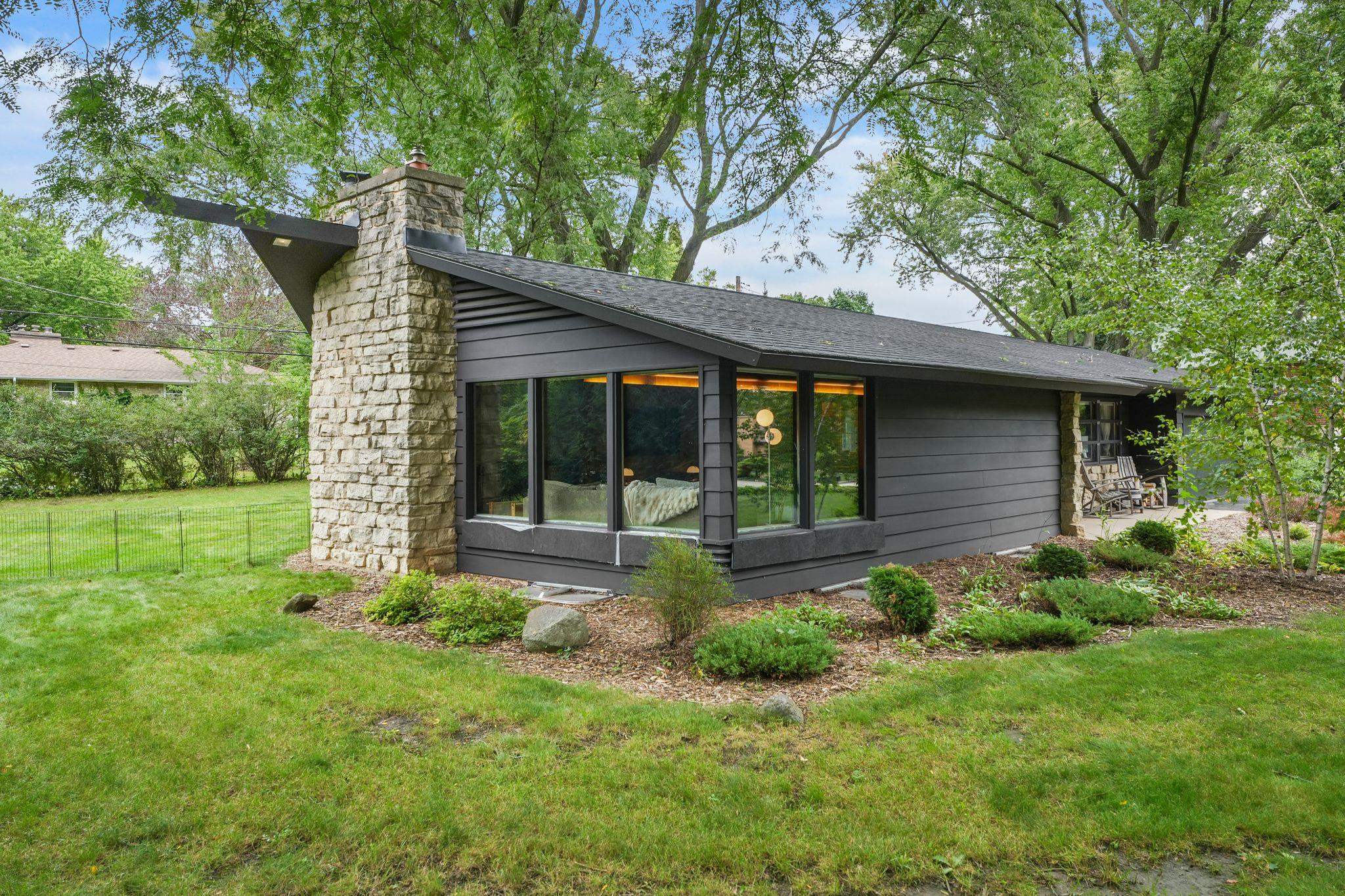 5010 Tomahawk Trail