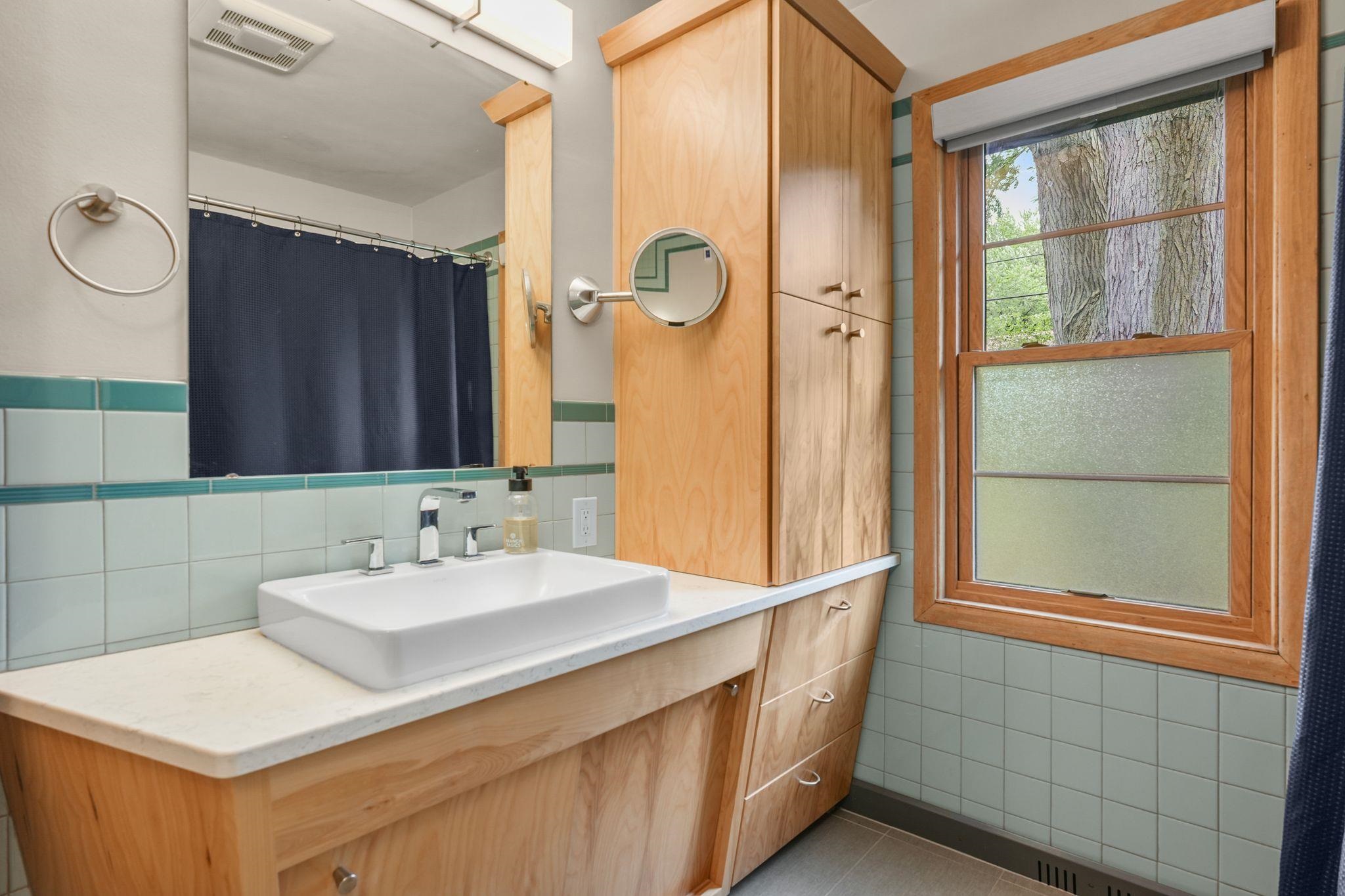 5010 Tomahawk Trail
