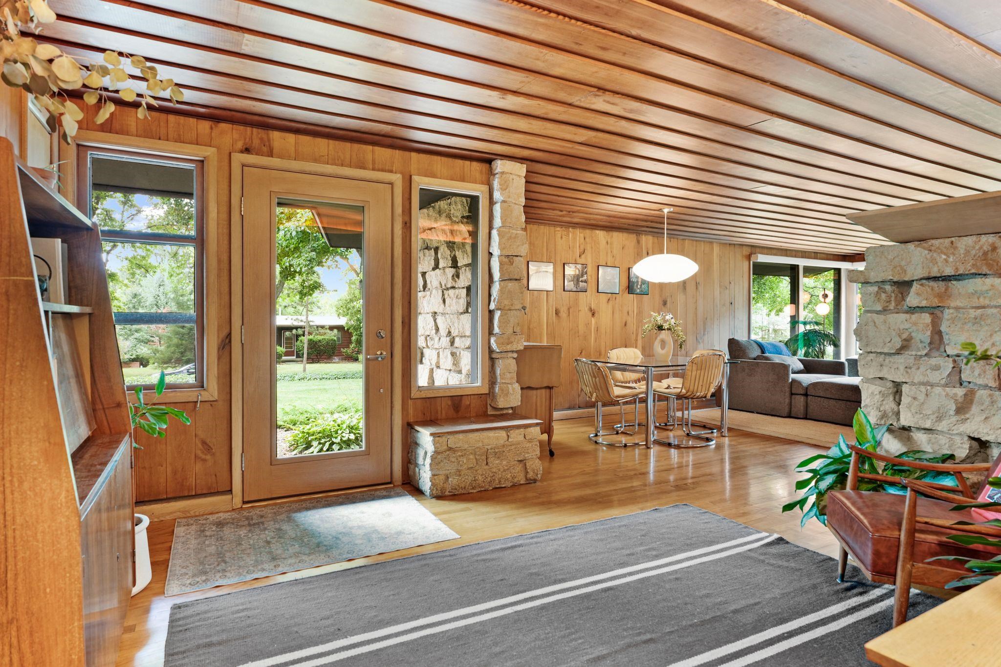 5010 Tomahawk Trail