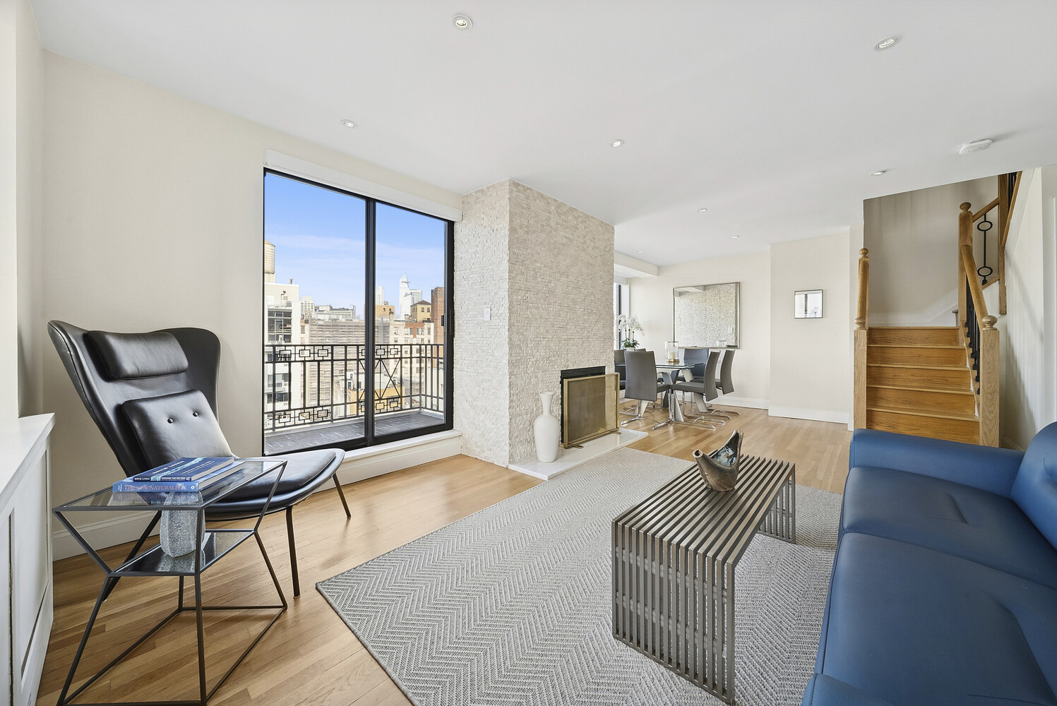 366 W 11TH Street PH12F