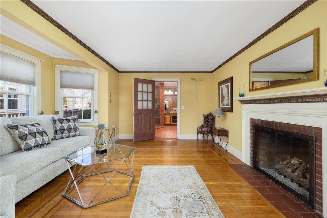 135 Canonchet Avenue