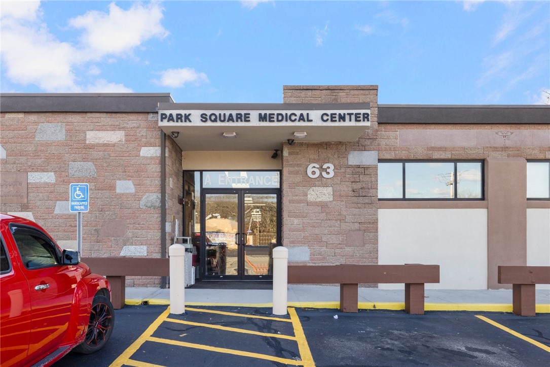 63 Eddie Dowling Highway