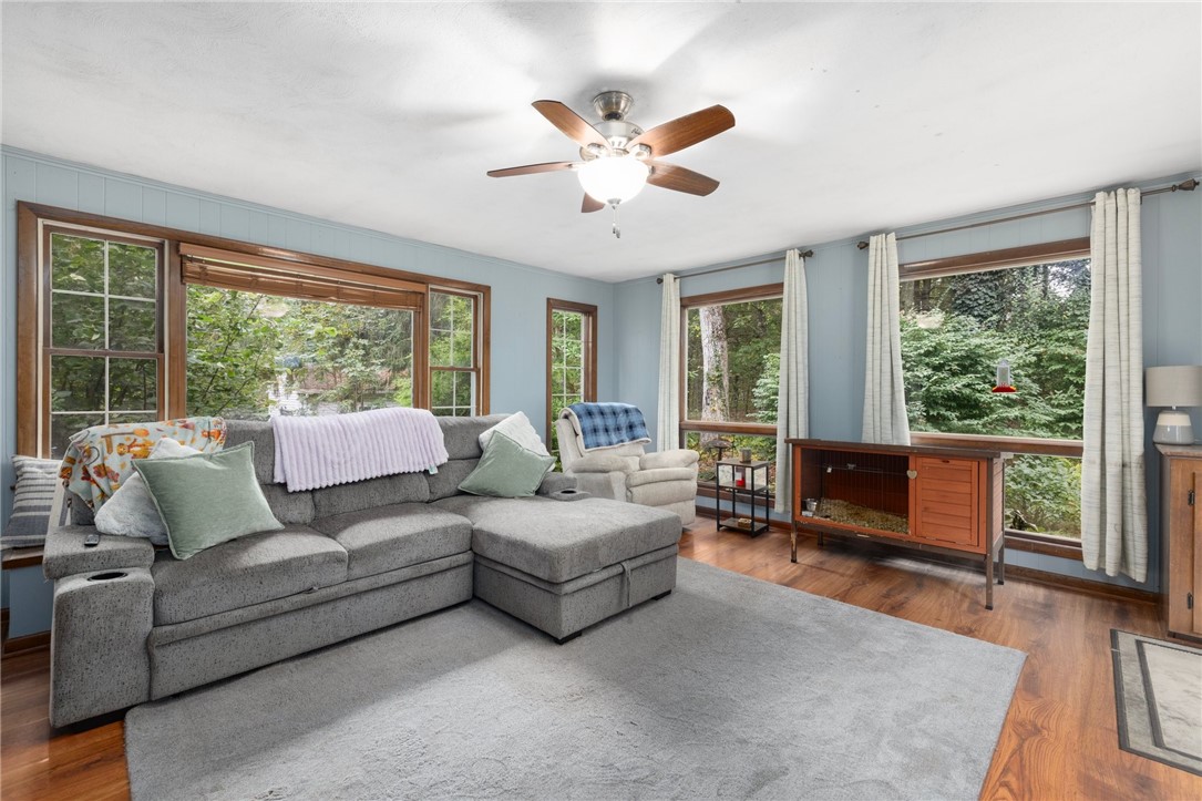 3867 South County Trail