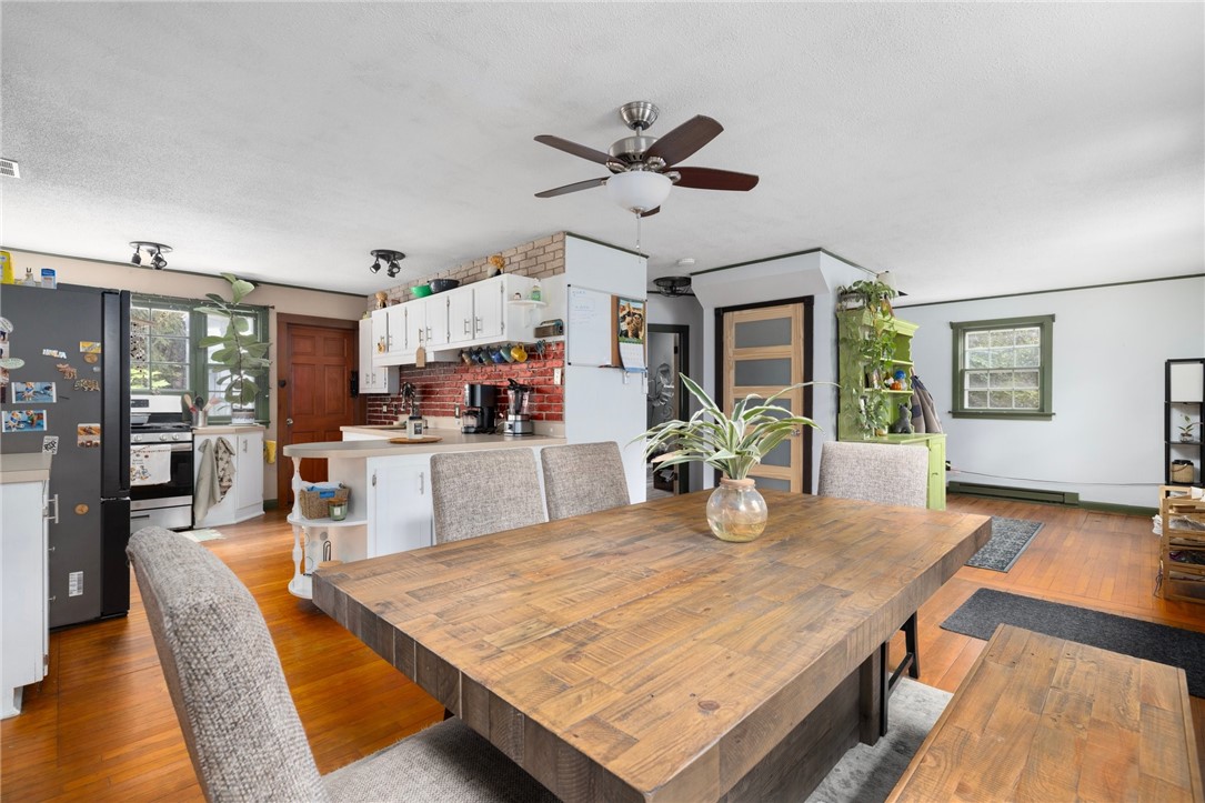 3867 South County Trail