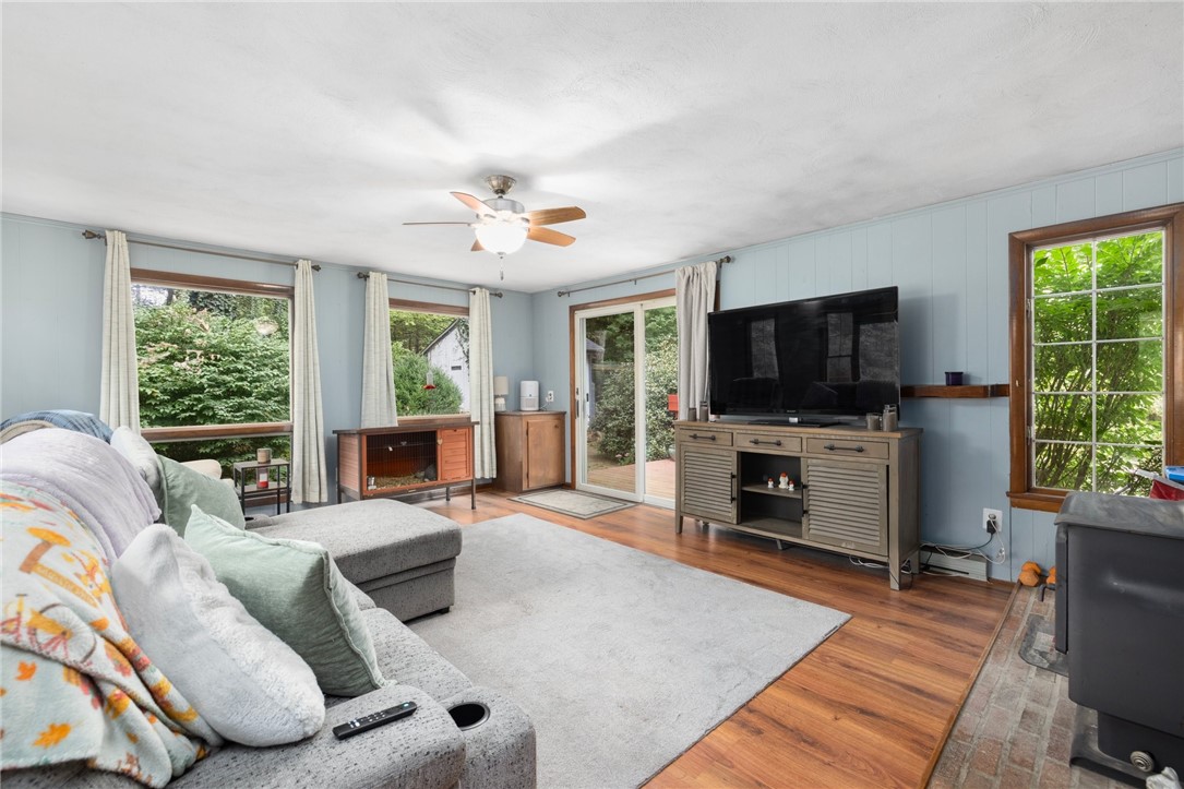 3867 South County Trail