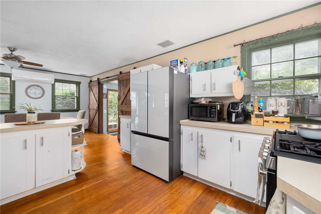 3867 South County Trail