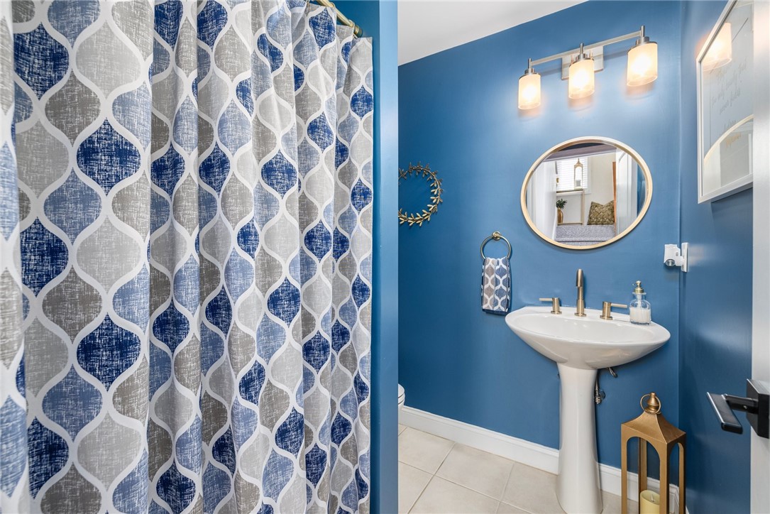 1209 CENTERVILLE Road 5