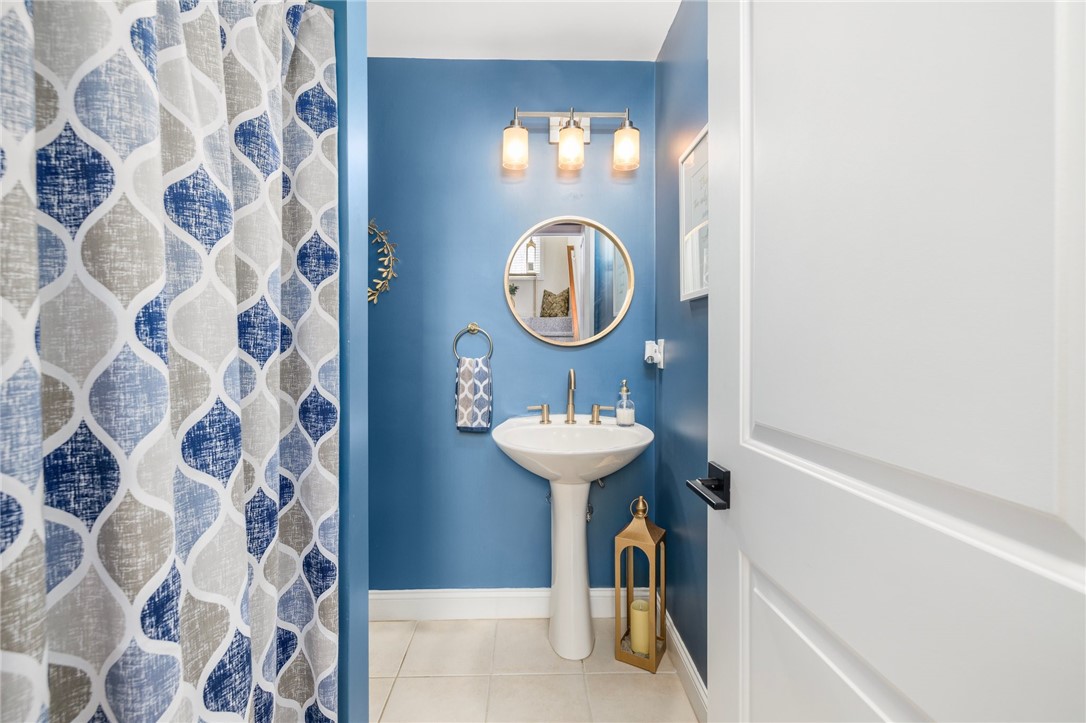 1209 CENTERVILLE Road 5