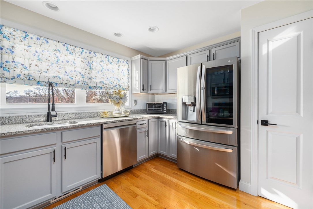 1209 CENTERVILLE Road 5