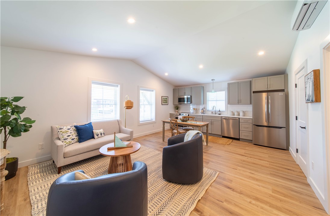 32 Exchange Street 104