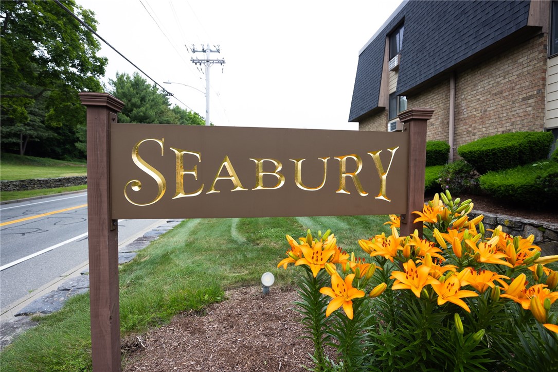 4162 NE Post Road 12