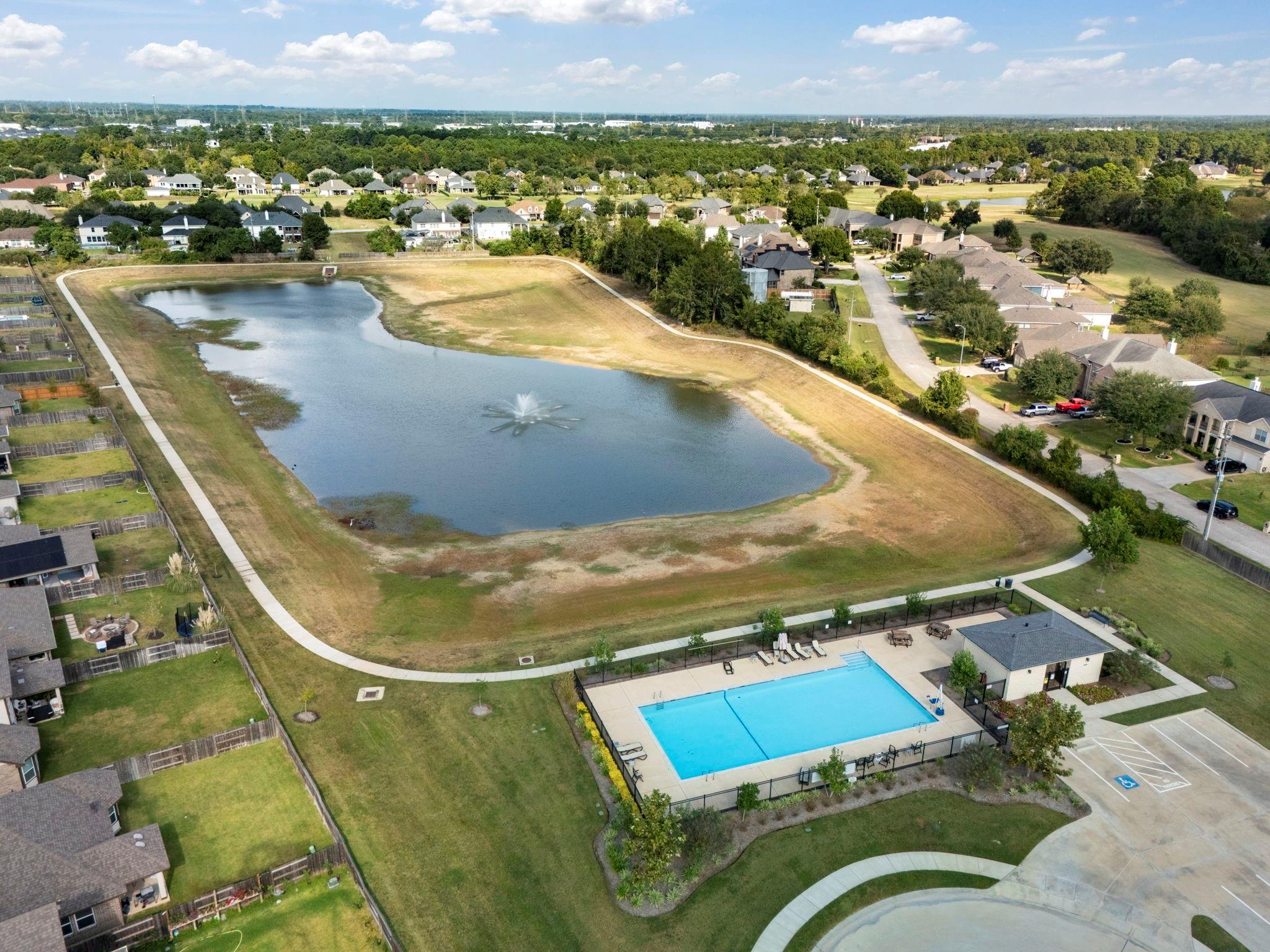 11258 Stirton Drive, Tomball