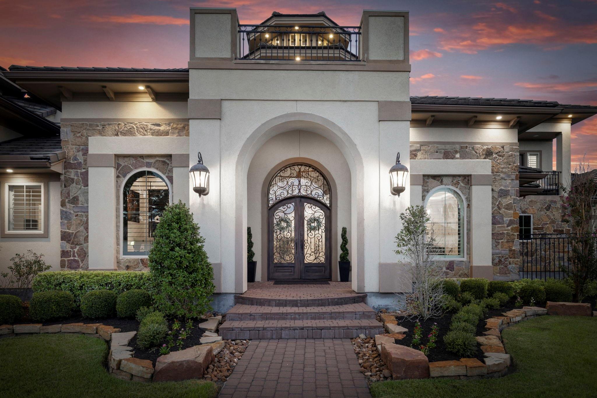 13 Pleasant Shadows Drive