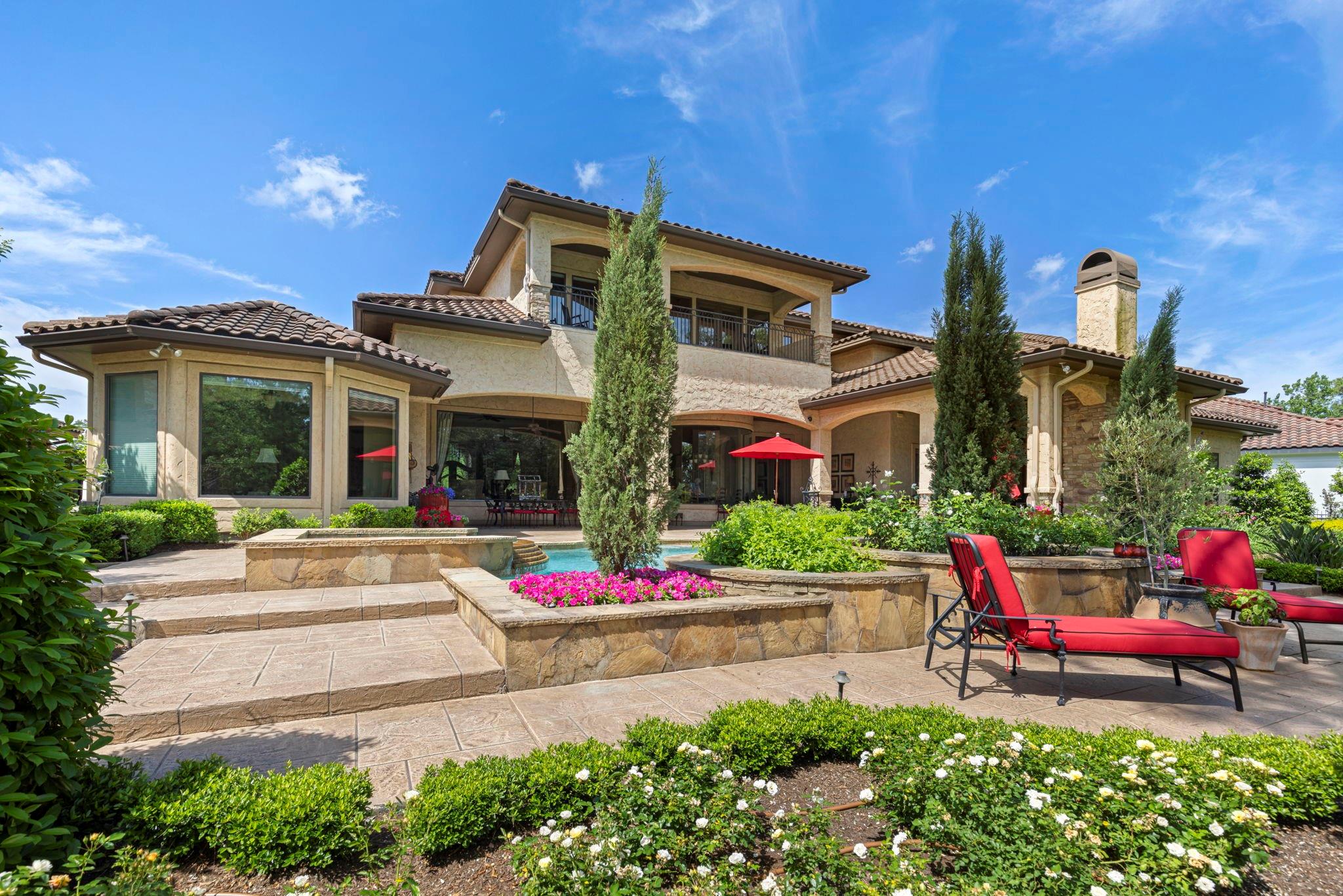 38 Post Shadow Estate Drive
