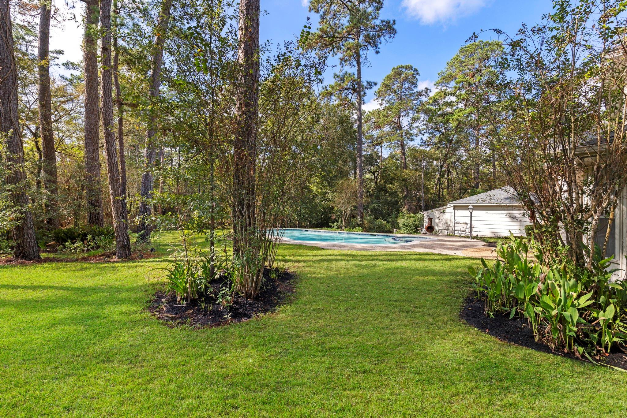 6131 Knollview Drive