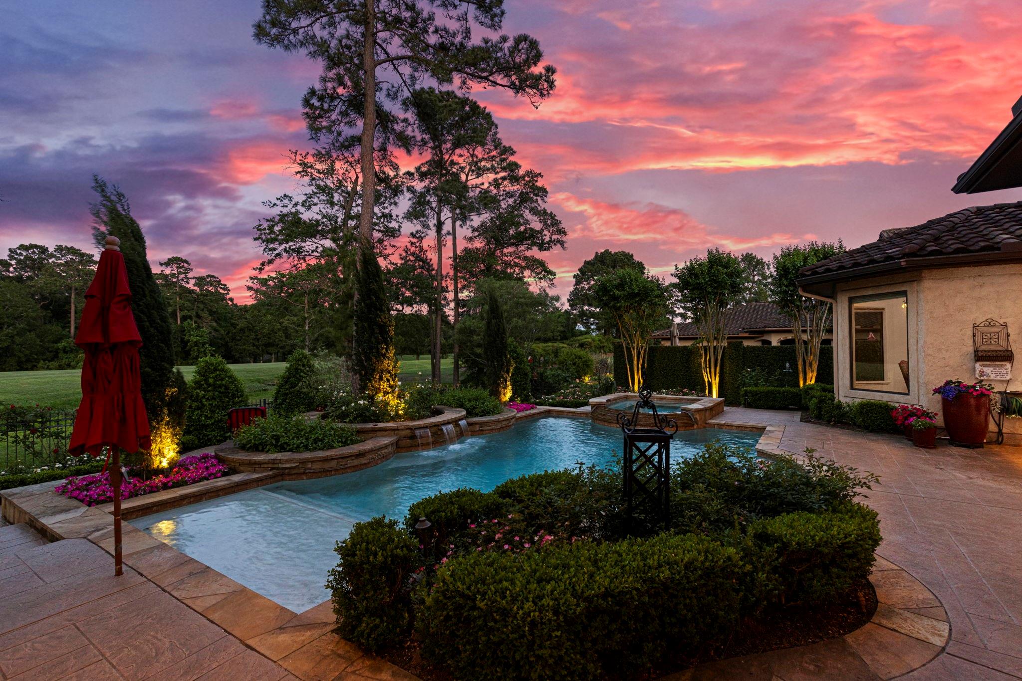 38 Post Shadow Estate Drive