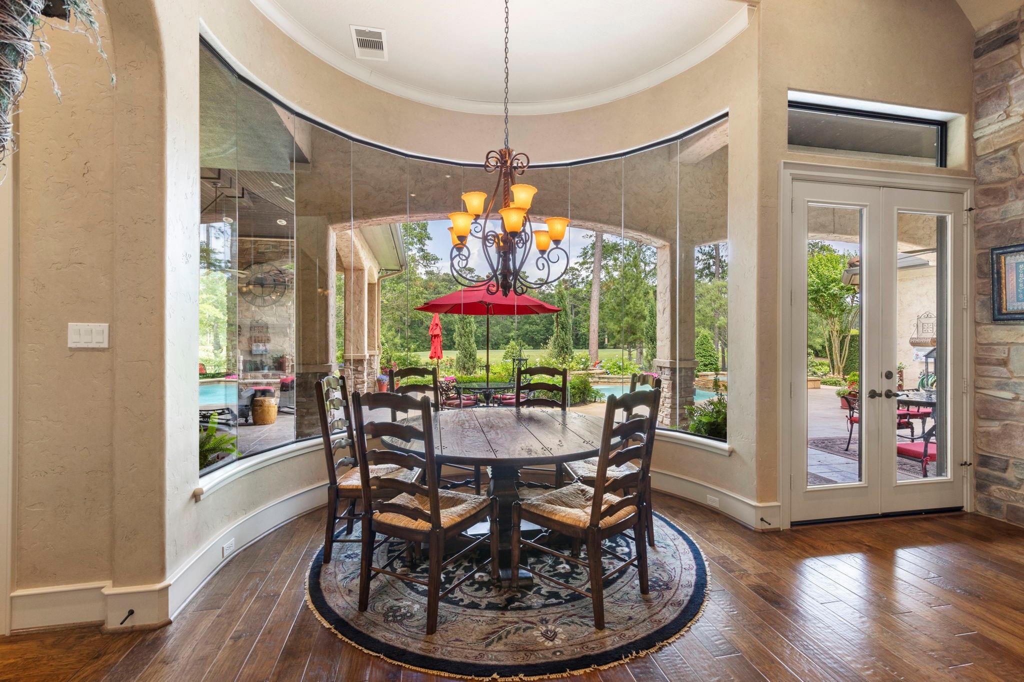 38 Post Shadow Estate Drive