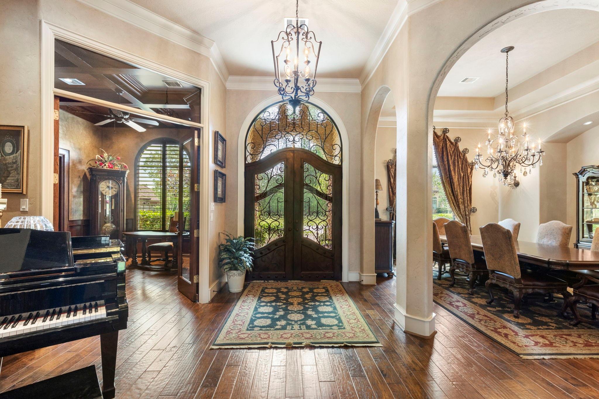 38 Post Shadow Estate Drive