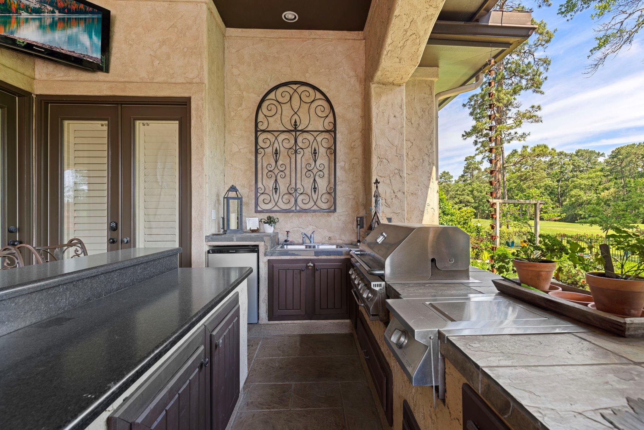 38 Post Shadow Estate Drive