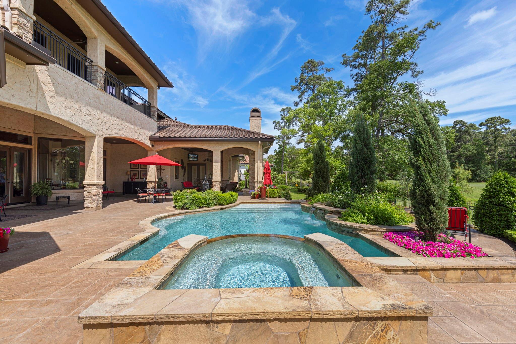 38 Post Shadow Estate Drive