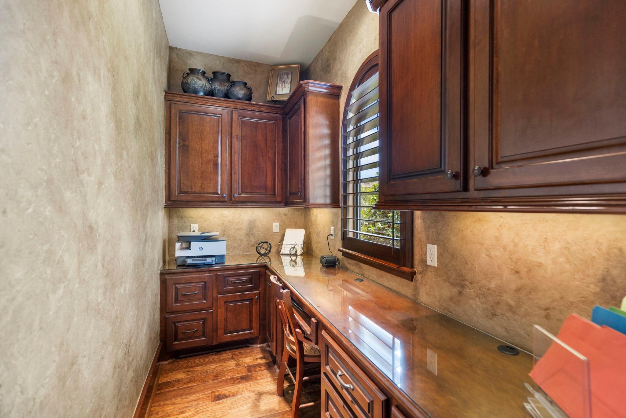 38 Post Shadow Estate Drive