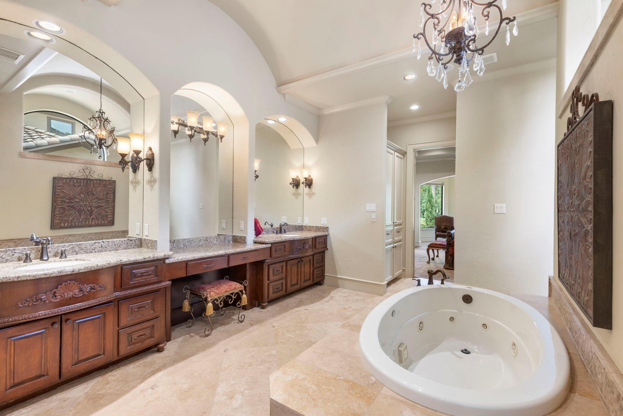 38 Post Shadow Estate Drive